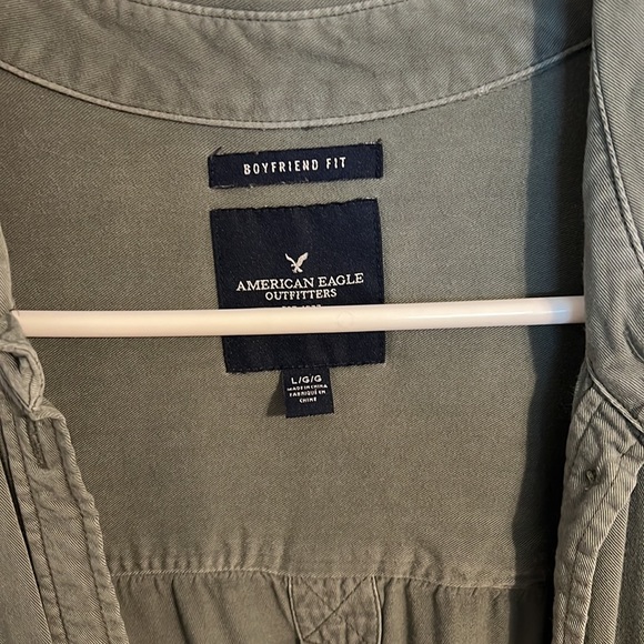 American Eagle khaki green boyfriend shirt - Picture 3 of 3